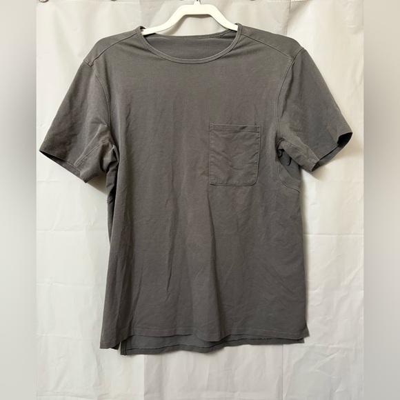Lululemon Chest Pocket Relaxed Fit Tee Size M - Picture 1 of 7